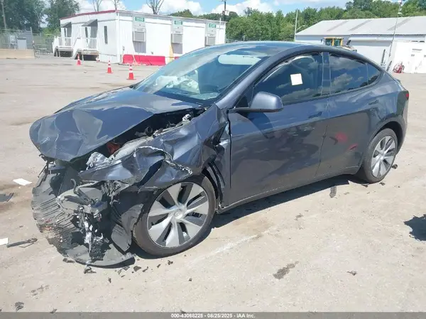 7SAYGDEEXNF401447 2022 TESLA MODEL Y - Image 2