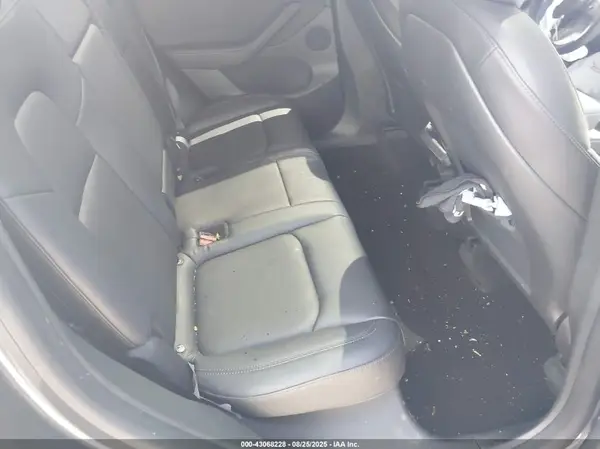 7SAYGDEEXNF401447 2022 TESLA MODEL Y - Image 8