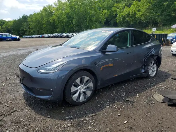7SAYGDEEXNF401495 2022 TESLA MODEL Y - Image 1