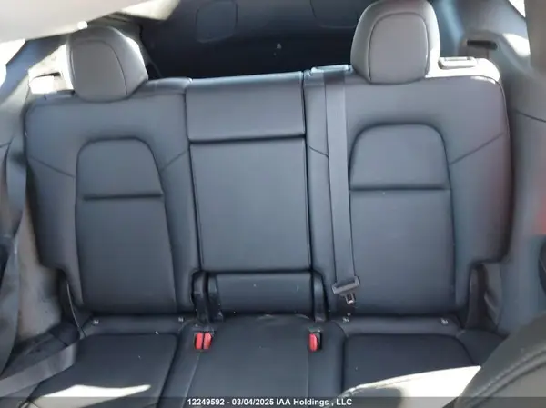 7SAYGDEEXNF403019 2022 TESLA MODEL Y - Image 8