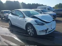 7SAYGDEEXNF418006 2022 TESLA MODEL Y