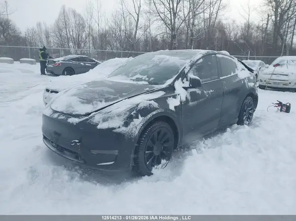 7SAYGDEEXNF421696 2022 TESLA MODEL Y - Image 2