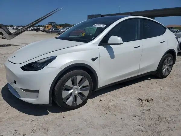 7SAYGDEEXNF429538 2022 TESLA MODEL Y - Image 1