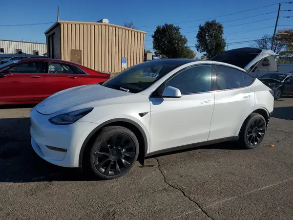 7SAYGDEEXNF434397 2022 TESLA MODEL Y - Image 1