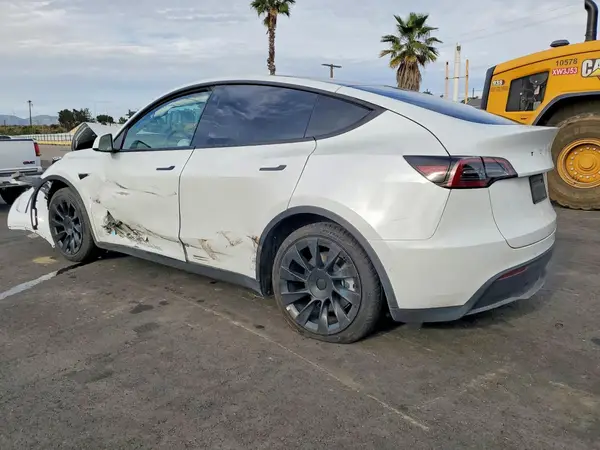 7SAYGDEEXNF438918 2022 TESLA MODEL Y - Image 2
