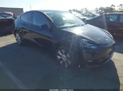 7SAYGDEEXNF438997 2022 TESLA MODEL Y