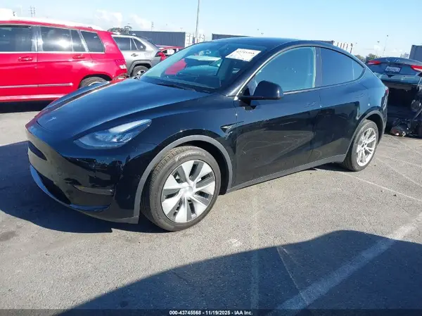 7SAYGDEEXNF438997 2022 TESLA MODEL Y - Image 2