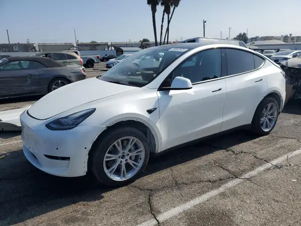 7SAYGDEEXNF442676 2022 TESLA MODEL Y - Image 1