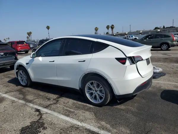 7SAYGDEEXNF442676 2022 TESLA MODEL Y - Image 2