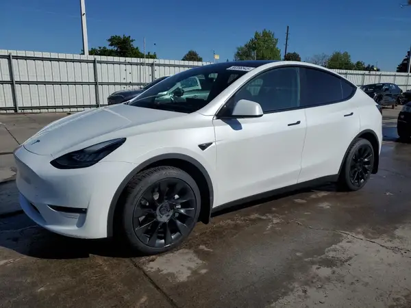 7SAYGDEEXNF443116 2022 TESLA MODEL Y - Image 1