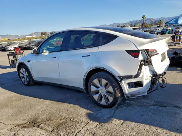 7SAYGDEEXNF451359 2022 TESLA MODEL Y - Image 2