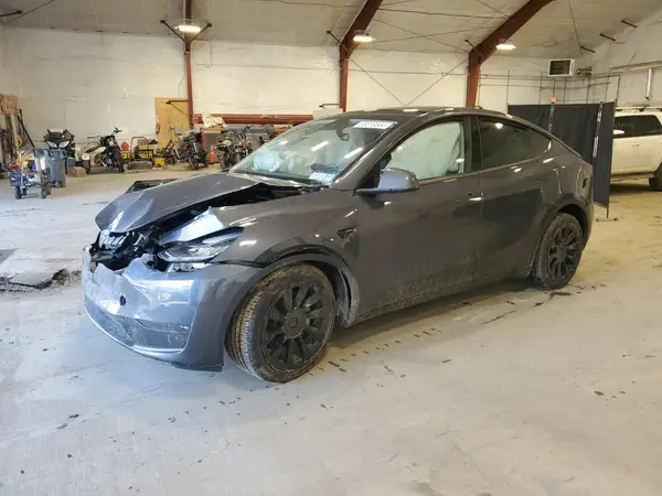 7SAYGDEEXNF454374 2022 TESLA MODEL Y - Image 1