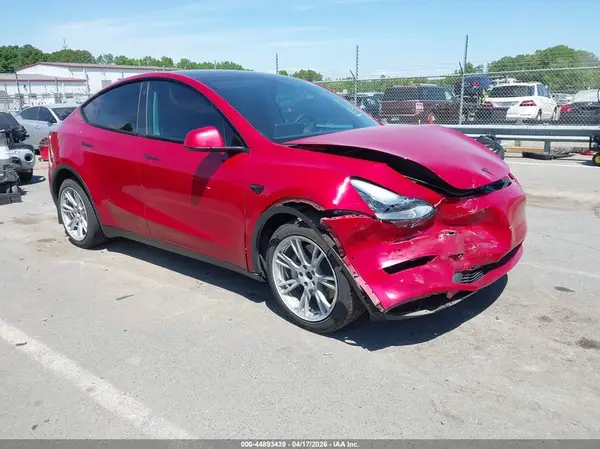 7SAYGDEEXNF460174 2022 TESLA MODEL Y - Image 1