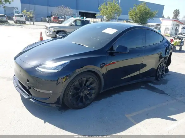 7SAYGDEEXNF481140 2022 TESLA MODEL Y - Image 2