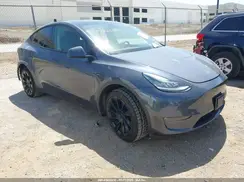 7SAYGDEEXNF481770 2022 TESLA MODEL Y
