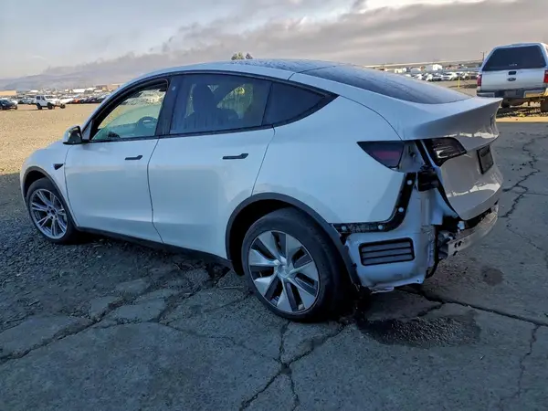 7SAYGDEEXNF488427 2022 TESLA MODEL Y - Image 2