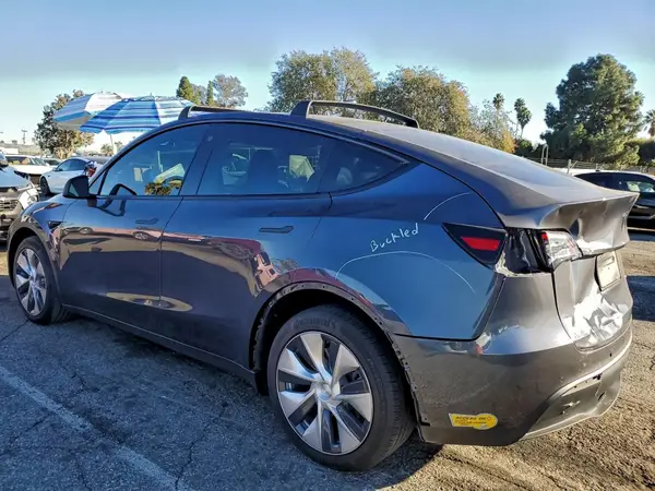 7SAYGDEEXNF515514 2022 TESLA MODEL Y - Image 2