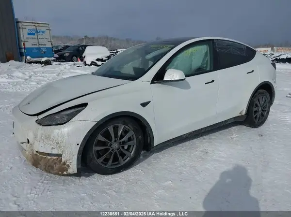 7SAYGDEEXNF542020 2022 TESLA MODEL Y - Image 2