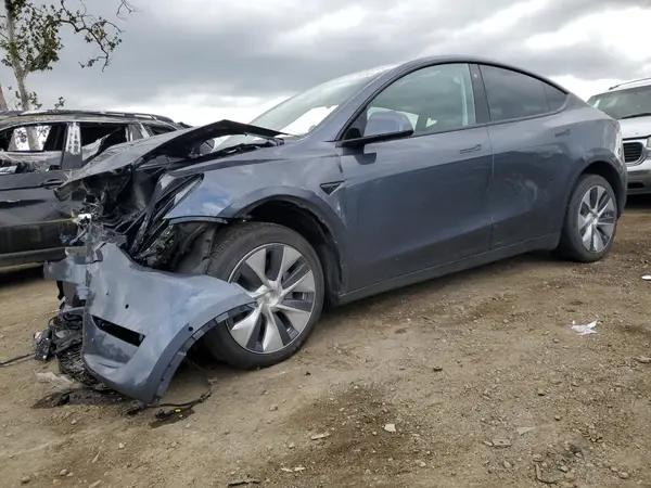 7SAYGDEEXNF549033 2022 TESLA MODEL Y - Image 1