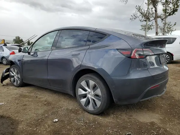 7SAYGDEEXNF549033 2022 TESLA MODEL Y - Image 2