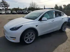 7SAYGDEEXNF561070 2022 TESLA MODEL Y