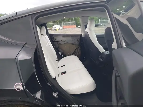 7SAYGDEEXNF565443 2022 TESLA MODEL Y - Image 8