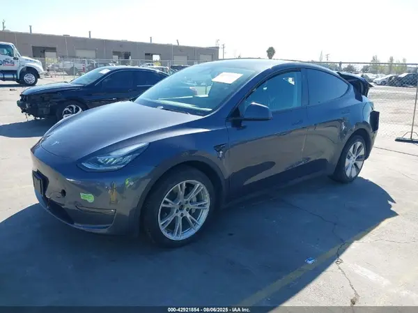 7SAYGDEEXNF572277 2022 TESLA MODEL Y - Image 2