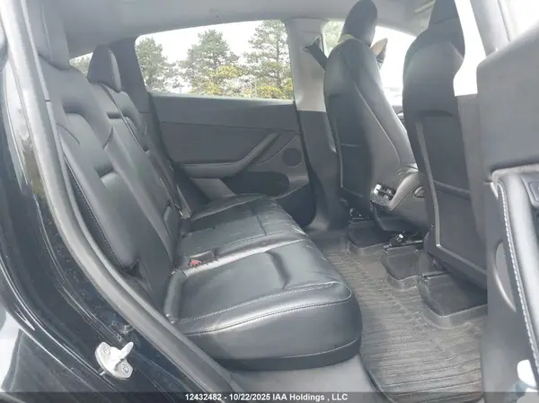7SAYGDEEXNF575342 2022 TESLA MODEL Y - Image 8
