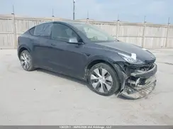 7SAYGDEEXNF576801 2022 TESLA MODEL Y
