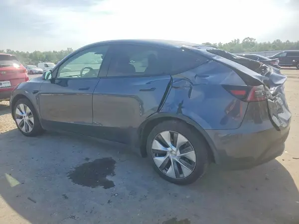 7SAYGDEEXPA023369 2023 TESLA MODEL Y - Image 2