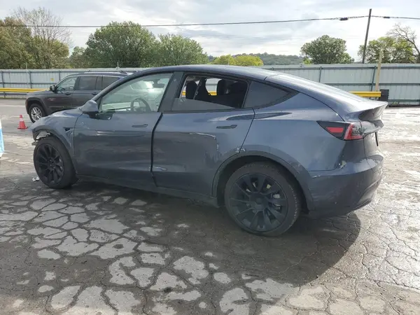 7SAYGDEEXPA024277 2023 TESLA MODEL Y - Image 2