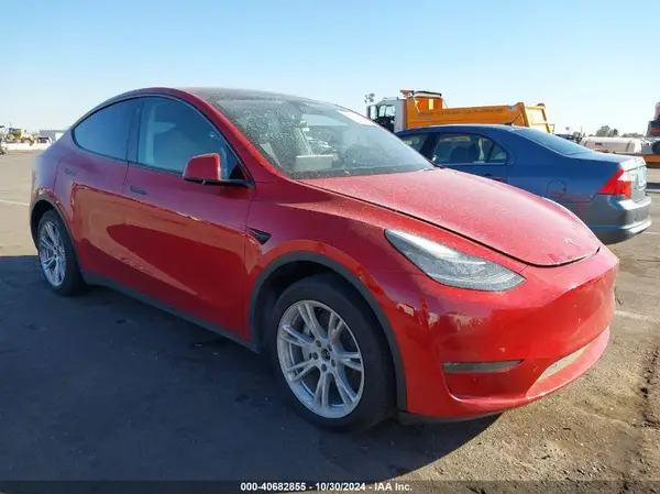 7SAYGDEEXPA031553 2023 TESLA MODEL Y - Image 1