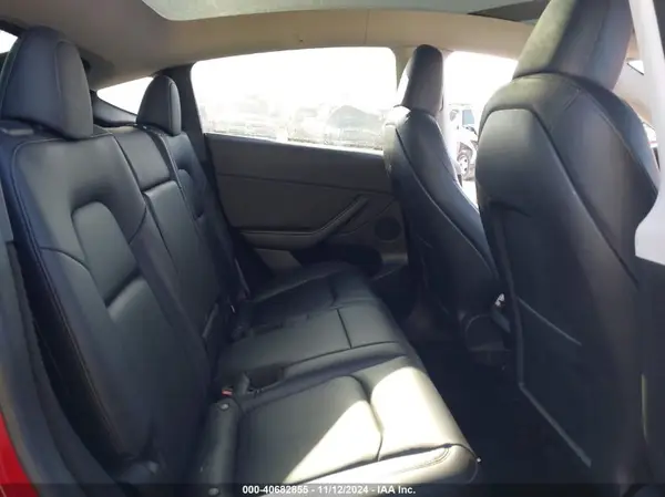 7SAYGDEEXPA031553 2023 TESLA MODEL Y - Image 8