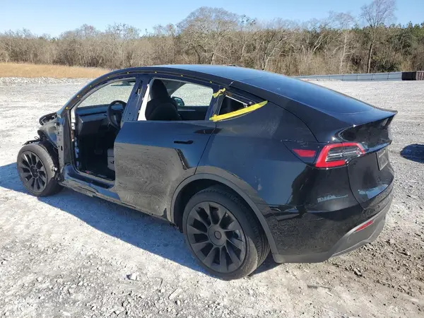 7SAYGDEEXPA031956 2023 TESLA MODEL Y - Image 2