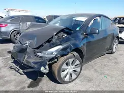 7SAYGDEEXPA032024 2023 TESLA MODEL Y