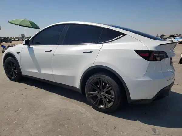 7SAYGDEEXPA036901 2023 TESLA MODEL Y - Image 2