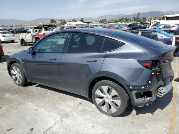 7SAYGDEEXPA037661 2023 TESLA MODEL Y - Image 2