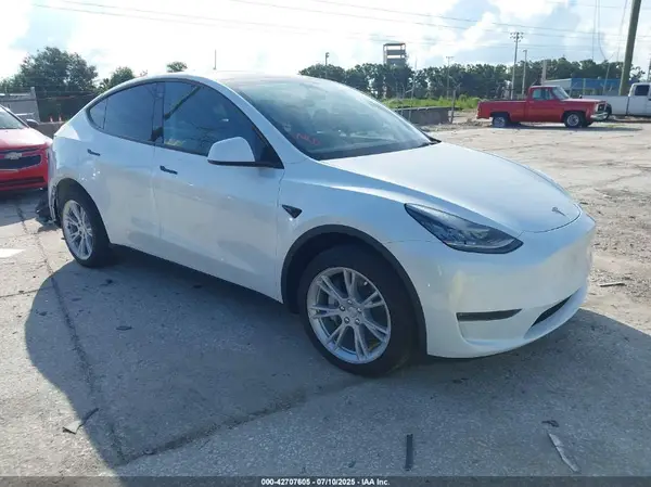 7SAYGDEEXPA038907 2023 TESLA MODEL Y - Image 1