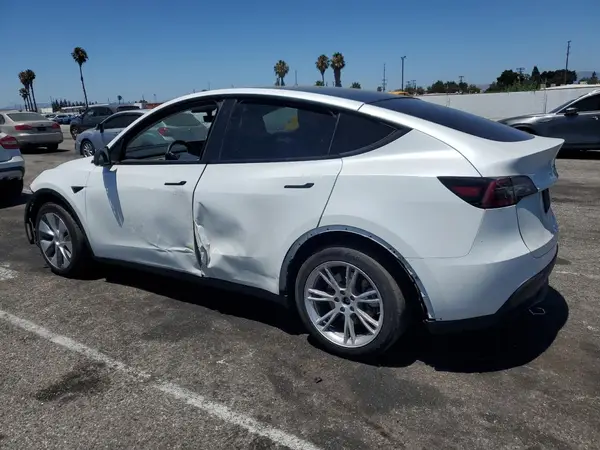 7SAYGDEEXPA039314 2023 TESLA MODEL Y - Image 2