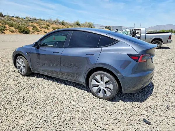 7SAYGDEEXPA042391 2023 TESLA MODEL Y - Image 2