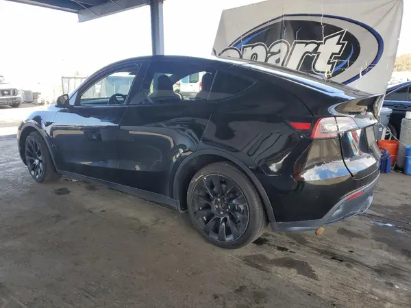 7SAYGDEEXPA044593 2023 TESLA MODEL Y - Image 2