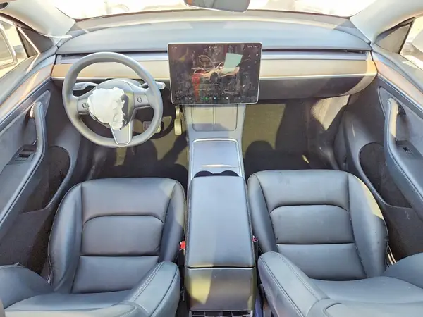 7SAYGDEEXPA045713 2023 TESLA MODEL Y - Image 8