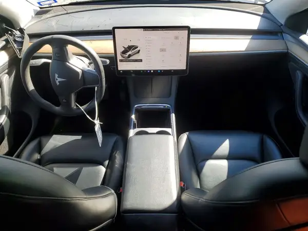 7SAYGDEEXPA050605 2023 TESLA MODEL Y - Image 8