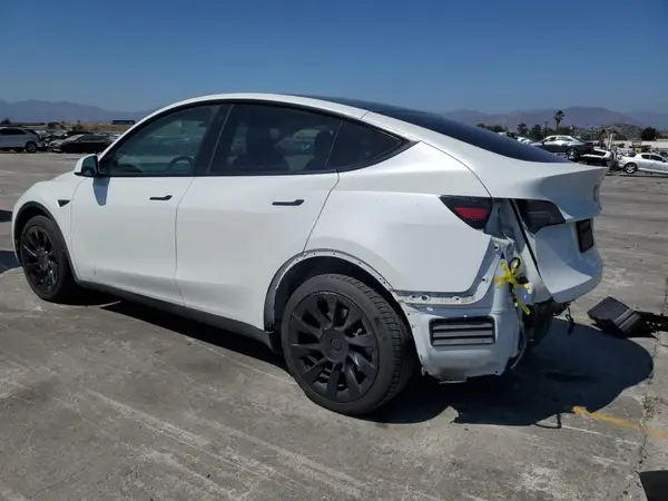 7SAYGDEEXPA053827 2023 TESLA MODEL Y - Image 2