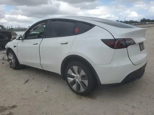 7SAYGDEEXPA055755 2023 TESLA MODEL Y - Image 2