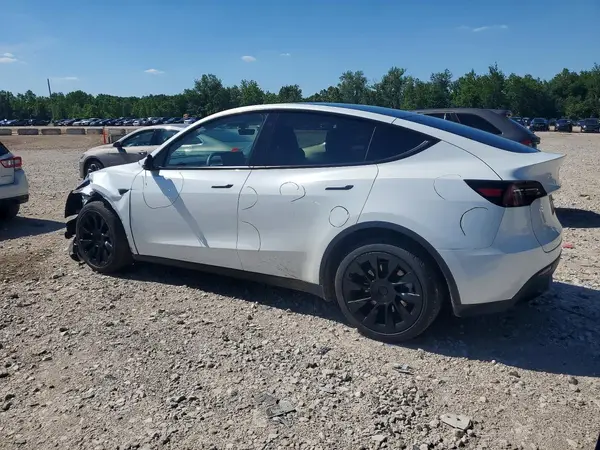 7SAYGDEEXPA056548 2023 TESLA MODEL Y - Image 2