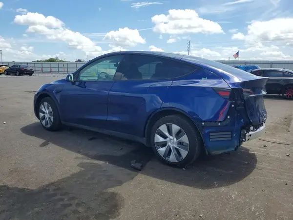 7SAYGDEEXPA058946 2023 TESLA MODEL Y - Image 2