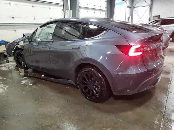 7SAYGDEEXPA061538 2023 TESLA MODEL Y - Image 2