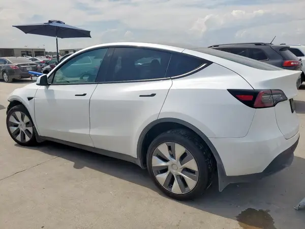 7SAYGDEEXPA062527 2023 TESLA MODEL Y - Image 2