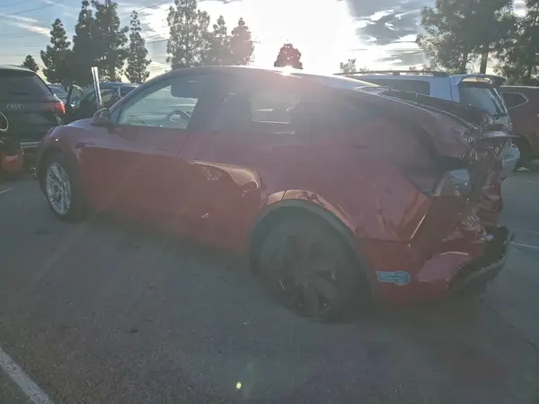 7SAYGDEEXPA073933 2023 TESLA MODEL Y - Image 2
